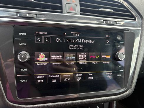 Used 2024 Volkswagen Tiguan SEL R-Line AWD/4WD image 21