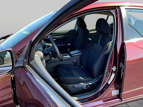 Certified 2024 Nissan Sentra SV w/ All-Weather Package FWD image 24