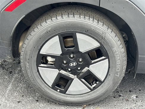 Used 2025 Hyundai Santa Fe SEL image 17