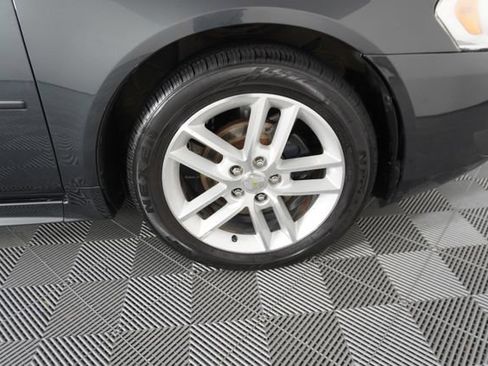 Used 2015 Chevrolet Impala LTZ FWD image 15