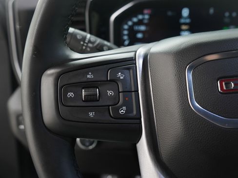 Used 2024 GMC Sierra 1500 Elevation image 27