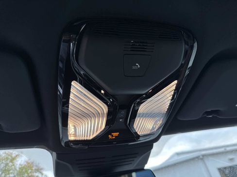 New 2026 BMW X5 xDrive40i w/ M Sport Package image 29