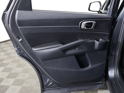 Used 2024 Kia Sorento LX FWD image 23
