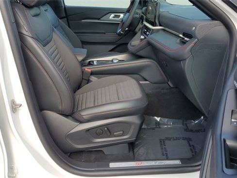 New 2025 Ford Explorer ST-Line w/ ST-Line Street Pack image 20