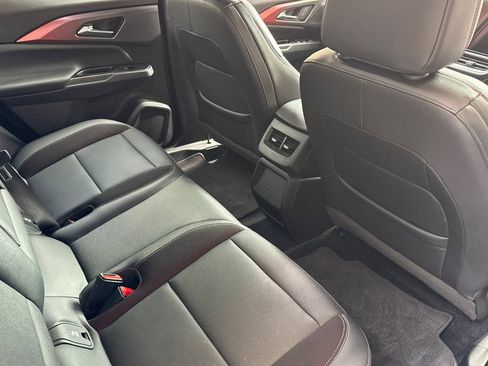 Used 2024 Chevrolet Equinox EV RS FWD image 18