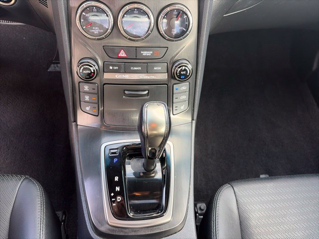 Used 2014 Hyundai Genesis 3.8 RWD image 15
