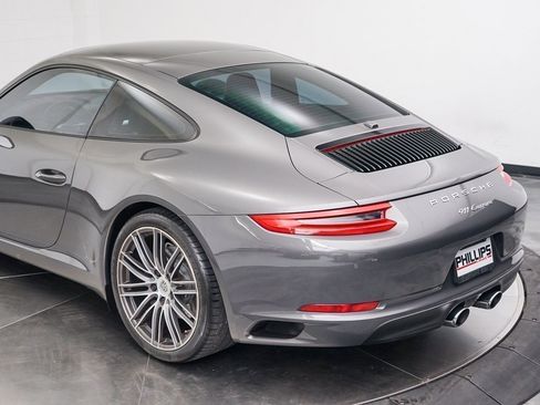 Used 2017 Porsche 911 Carrera image 15