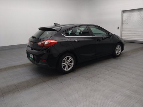 Used 2017 Chevrolet Cruze LT w/ Convenience Package FWD image 10