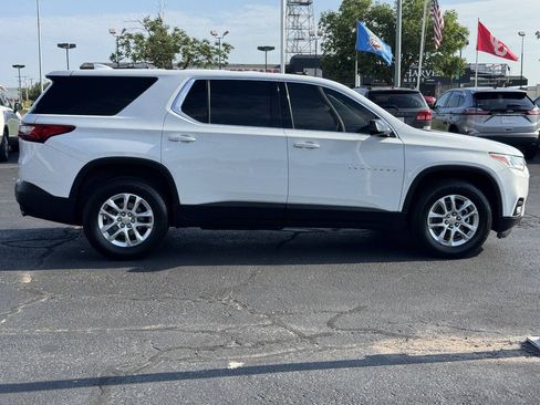 Used 2019 Chevrolet Traverse LS FWD image 4