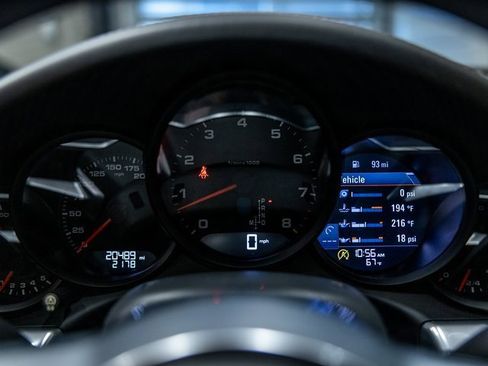 Used 2018 Porsche 911 Carrera image 43