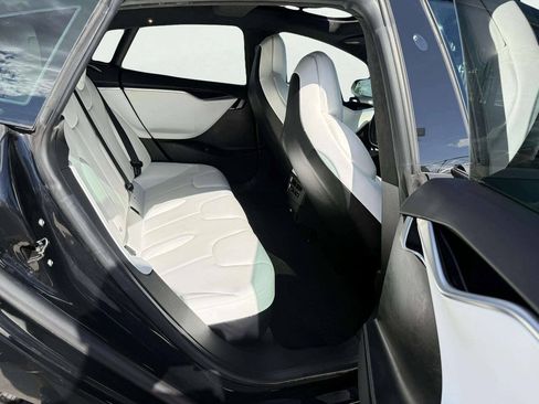 Used 2017 Tesla Model S 75 RWD image 13