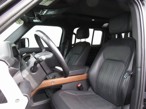 Used 2022 Land Rover Defender 110 X-Dynamic HSE image 12