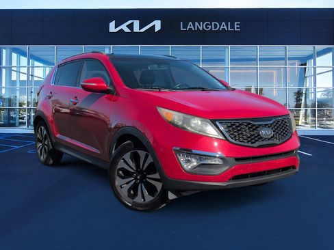Used 2011 Kia Sportage SX w/ Premium Pkg w/Leather Seats image 2