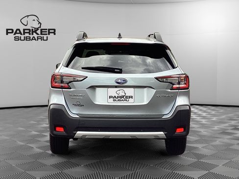 Certified 2025 Subaru Outback Limited AWD/4WD image 4
