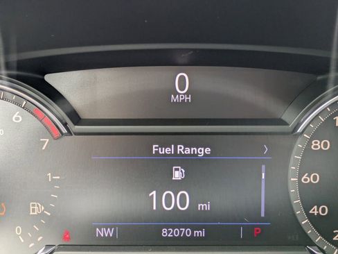 Used 2019 Cadillac XT4 Luxury w/ Cold Weather Package image 29