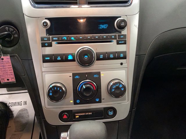 Used 2010 Chevrolet Malibu LT FWD image 4