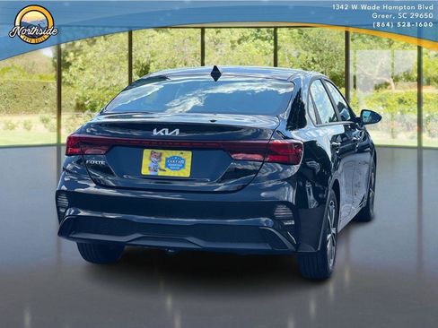 Used 2023 Kia Forte LXS FWD image 3