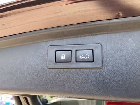 Used 2024 Subaru Outback Touring XT AWD/4WD image 8