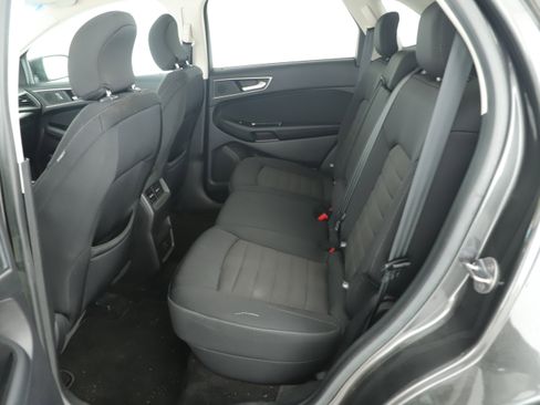 Used 2018 Ford Edge SEL image 19