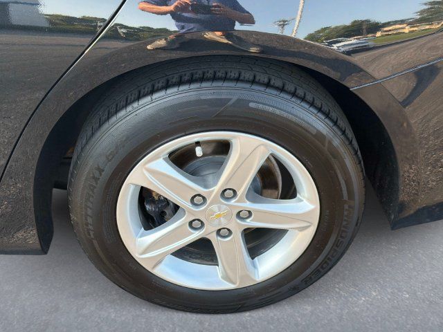 Used 2022 Chevrolet Malibu LT FWD image 10