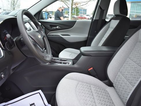 New 2024 Chevrolet Equinox LS image 15