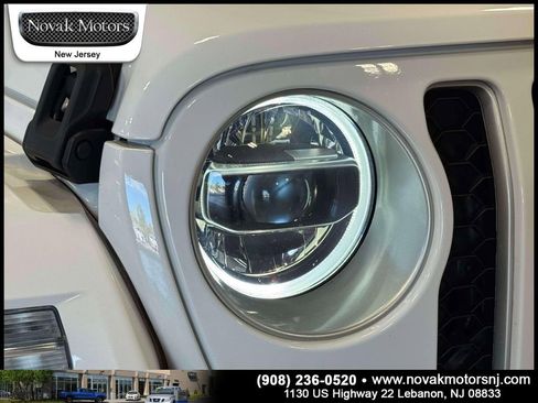 Used 2022 Jeep Wrangler Unlimited Sahara w/ Cold Weather Group image 11