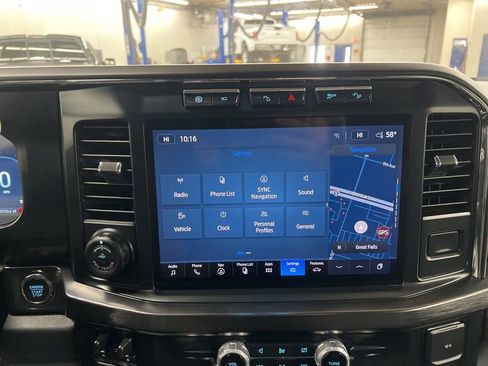 Used 2024 Ford F350 Lariat w/ Lariat Ultimate Package AWD/4WD image 16