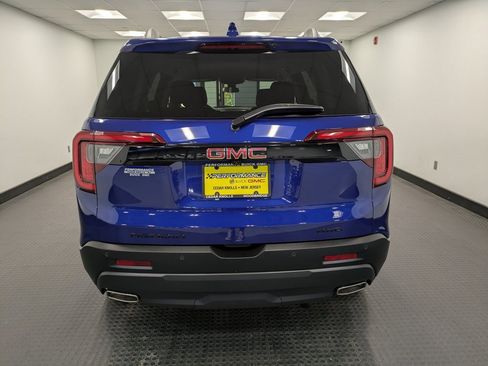 Used 2023 GMC Acadia SLE w/ Driver Convenience Package image 5