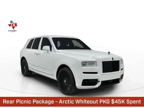 Used 2020 Rolls-Royce Cullinan image 1