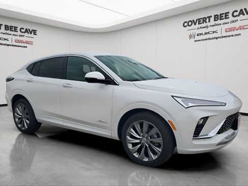 New 2026 Buick Envista Avenir image 1