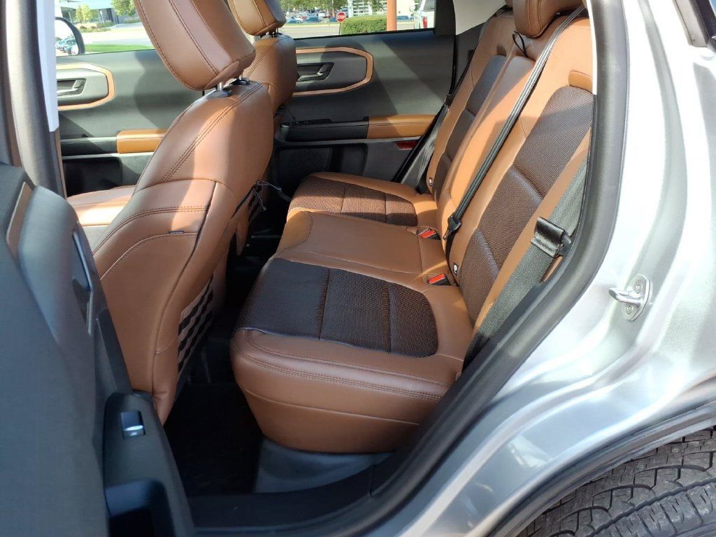 Used 2021 Ford Bronco Sport Badlands w/ Badlands Package AWD/4WD image 12