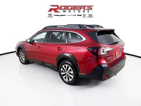 Certified 2025 Subaru Outback Premium w/ Popular Package #1 AWD/4WD image 6