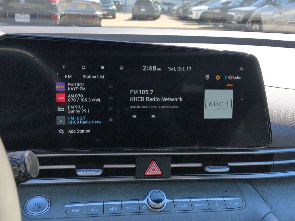 Used 2025 Hyundai Elantra SEL FWD image 6