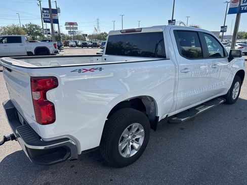 Used 2023 Chevrolet Silverado 1500 LT image 3