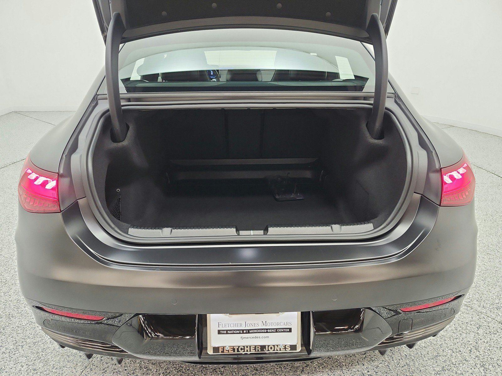 Used 2023 Mercedes-Benz EQE AMG 4MATIC Sedan image 18