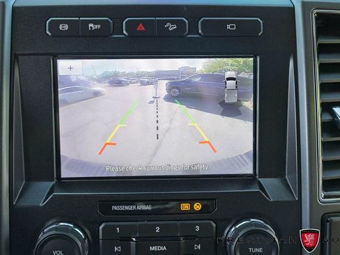 Used 2022 Ford F250 XLT w/ Black Appearance Package AWD/4WD image 30