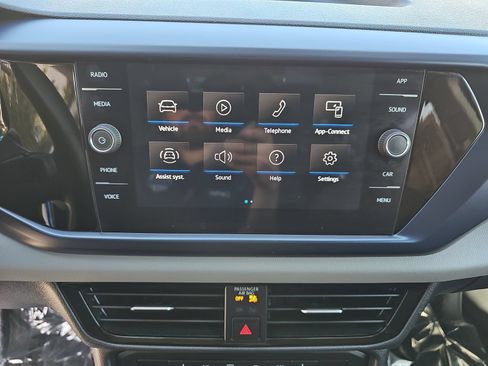 Used 2022 Volkswagen Taos SE FWD image 20