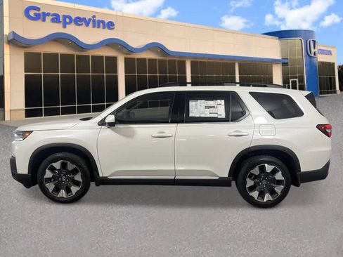 New 2026 Honda Pilot Elite image 2