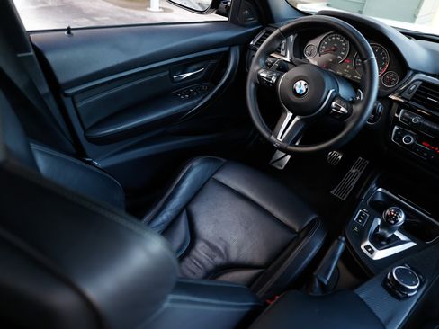 Used 2015 BMW M3 image 25