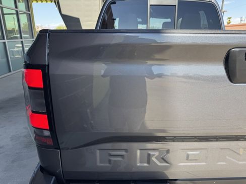 Used 2022 Nissan Frontier Pro-X image 14