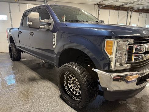 Used 2017 Ford F250 XLT w/ Snow Plow Prep Package AWD/4WD image 3