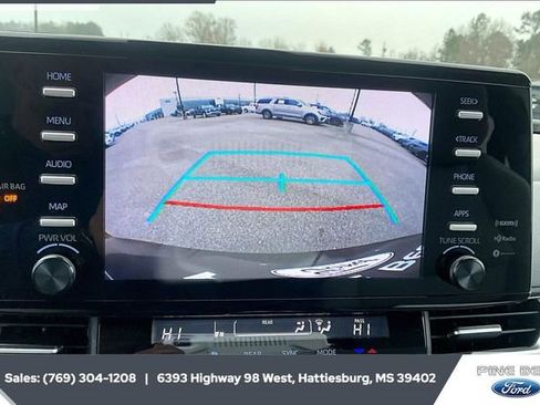 Used 2024 Toyota Sienna LE image 15