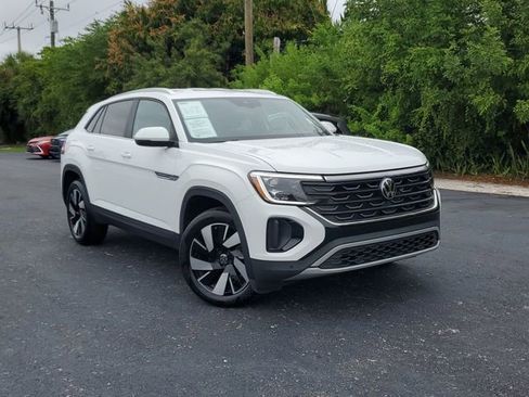 Used 2025 Volkswagen Atlas Cross Sport SE image 31