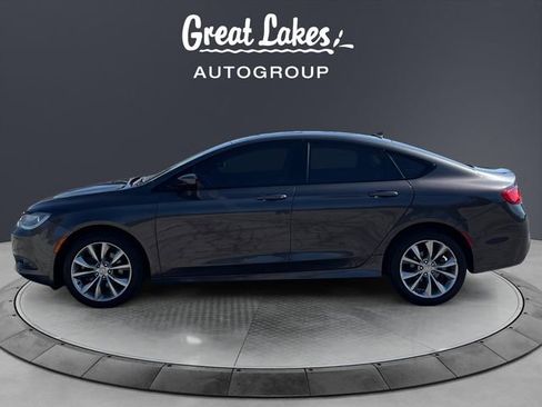 Used 2015 Chrysler 200 S w/ Navigation & Sound Group I image 2