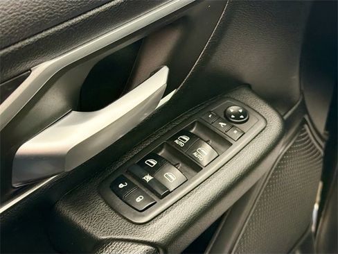 Used 2019 RAM 1500 Big Horn image 18