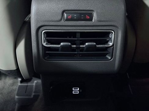 Used 2022 Lincoln Corsair AWD w/ Premium Package image 25