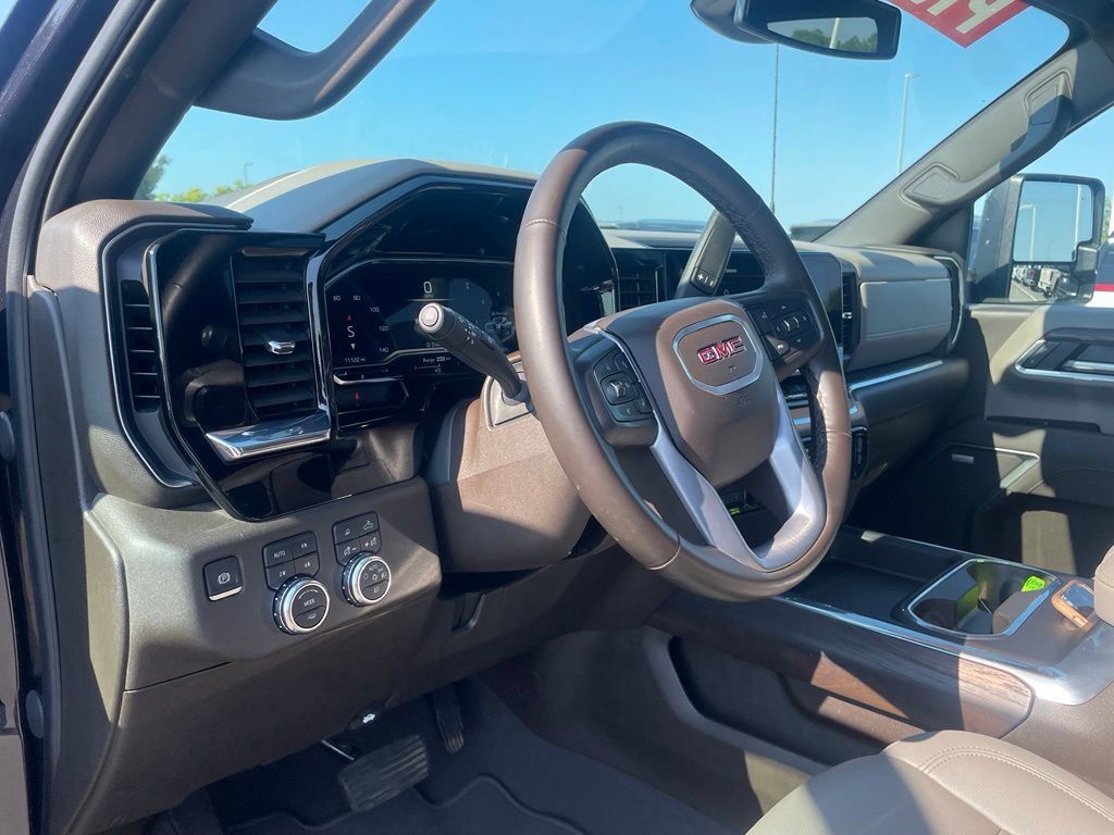Used 2025 GMC Sierra 2500 SLT w/ SLT Premium Package AWD/4WD image 13