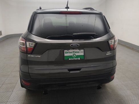 Used 2018 Ford Escape SE w/ SE Sport Appearance Package image 6