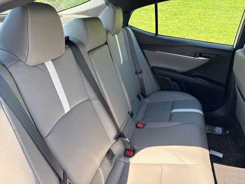 Used 2025 Toyota Camry SE w/ Convenience Package FWD image 14