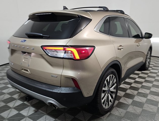 Used 2020 Ford Escape Titanium FWD image 2